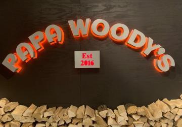 Papa Woody’s Wood Fired Pizza