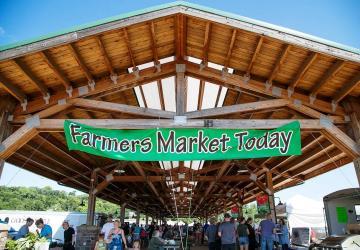 Falls Park Farmer’s Market
